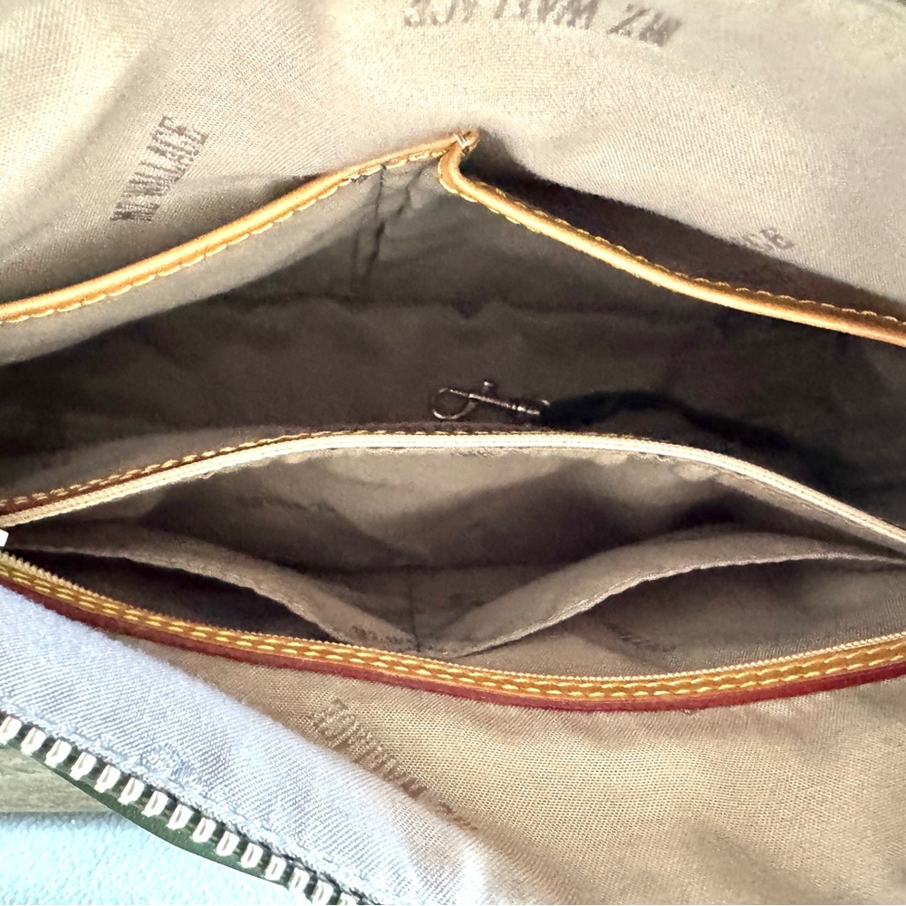 MZ WALLACE Forest Green Multi Zip Adjustable Crossbody Bag. Excellent Condition - Picture 11 of 12